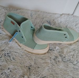 🆕 Vans Plus Foam Shoes, Size 5